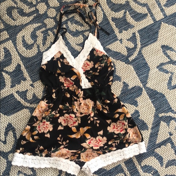 Zaful Floral Print Romper - Picture 1 of 4